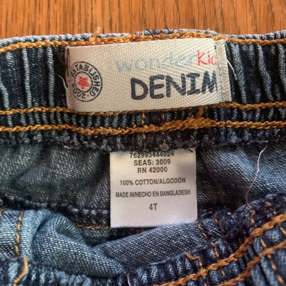 Wonder if Denim - 4T denim shorts - Picture 3 of 3